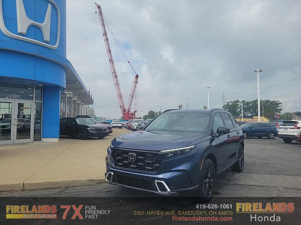new 2026 Honda CR-V Hybrid car, priced at $43,700