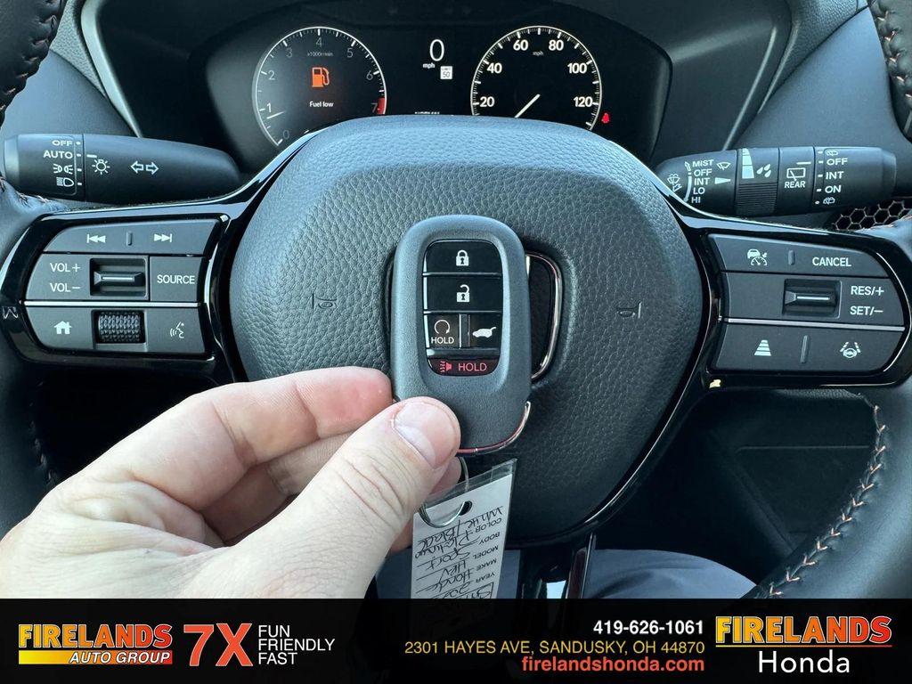 new 2025 Honda HR-V car, priced at $30,005