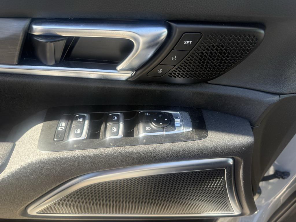 used 2023 Kia Telluride car, priced at $38,125