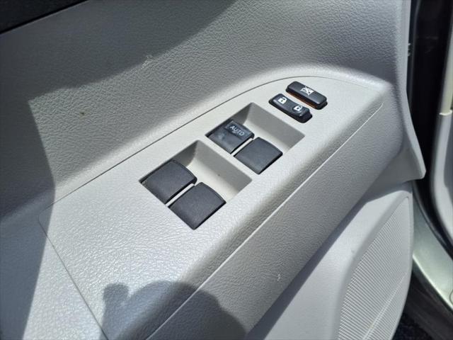 used 2012 Toyota Highlander car, priced at $13,525