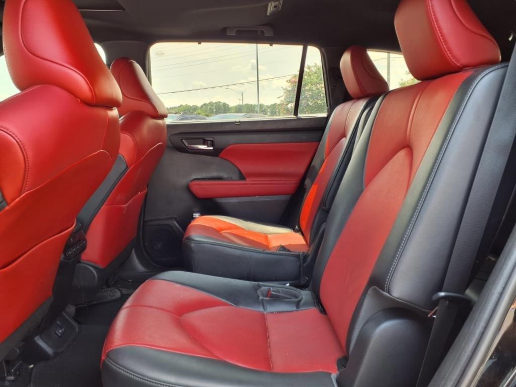 used 2023 Toyota Highlander car, priced at $33,198