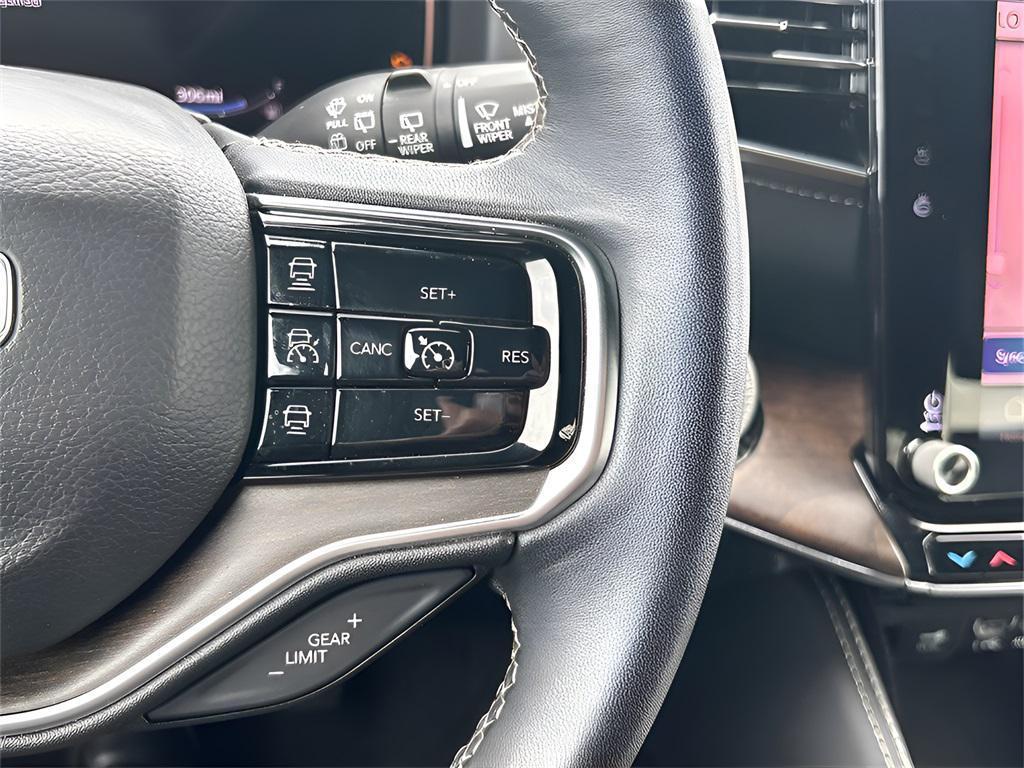 used 2024 Jeep Grand Wagoneer L car, priced at $54,998