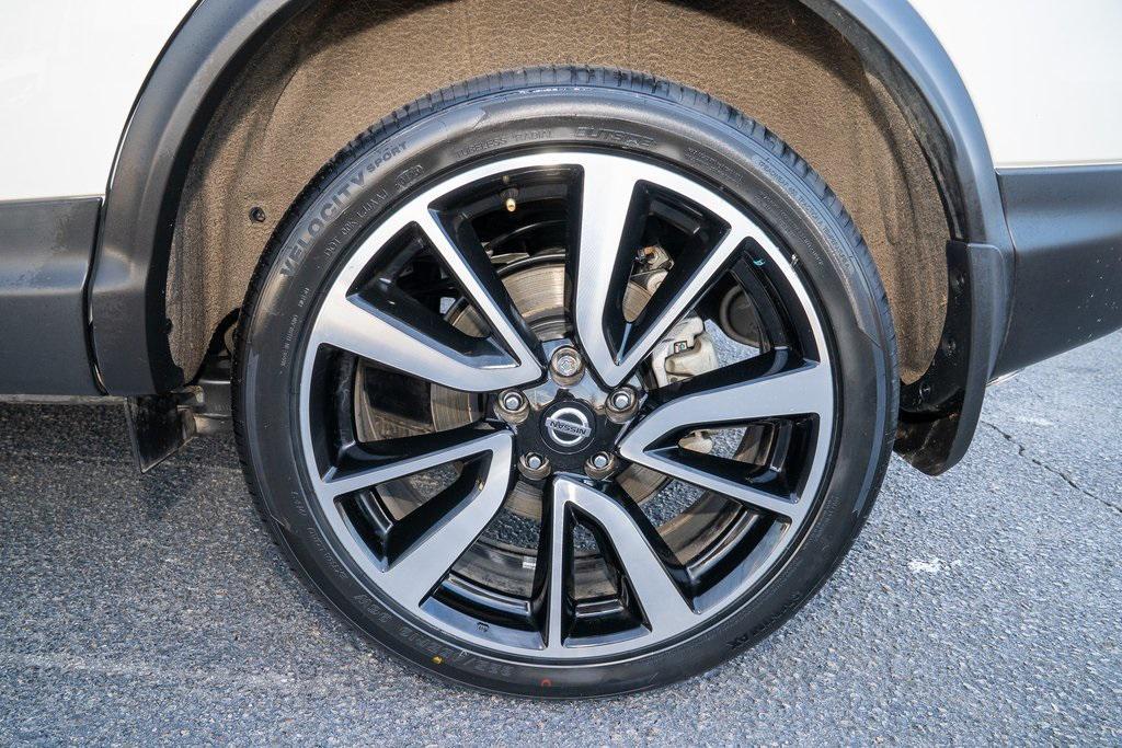 used 2019 Nissan Rogue Sport car, priced at $18,607