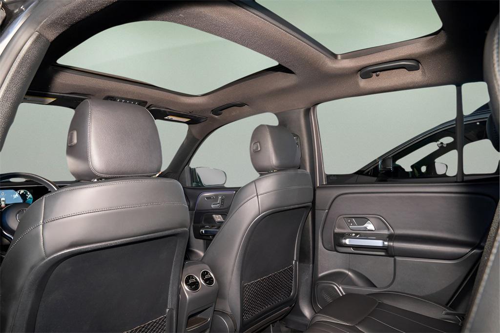 used 2021 Mercedes-Benz GLB 250 car, priced at $24,006