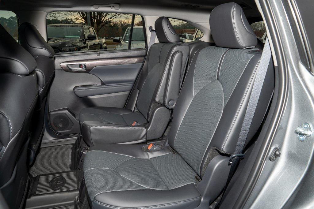 new 2026 Toyota Highlander car, priced at $56,435