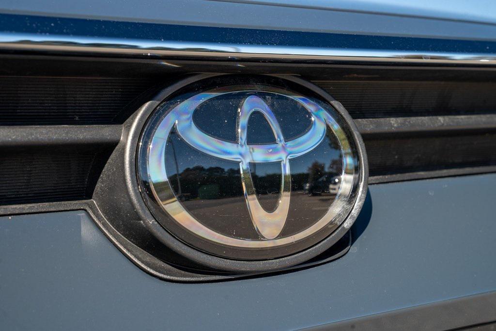 used 2025 Toyota Highlander car, priced at $42,683