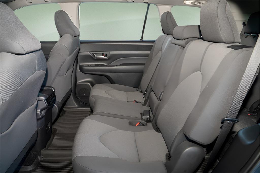 used 2025 Toyota Highlander car, priced at $42,683