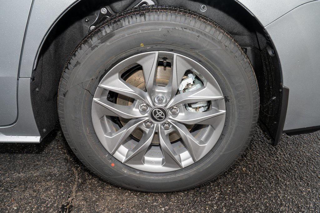 new 2025 Toyota Sienna car, priced at $48,627