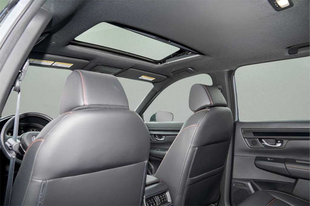 used 2024 Honda CR-V Hybrid car, priced at $31,998