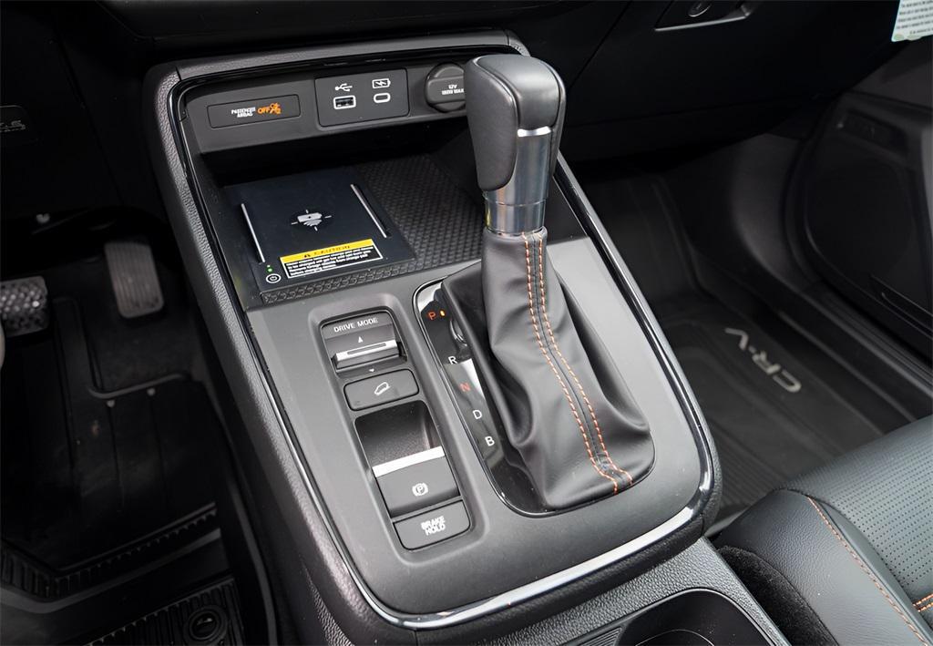 used 2024 Honda CR-V Hybrid car, priced at $31,998