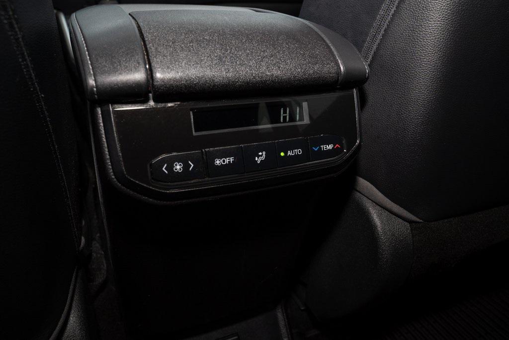 used 2020 Toyota Highlander car, priced at $30,485