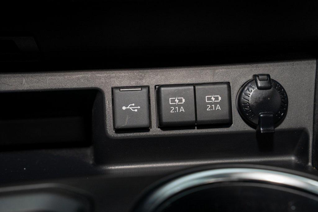 used 2020 Toyota Highlander car, priced at $30,485