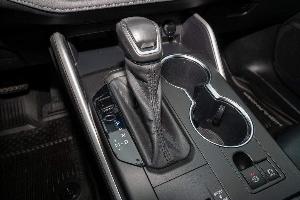 used 2020 Toyota Highlander car, priced at $30,485