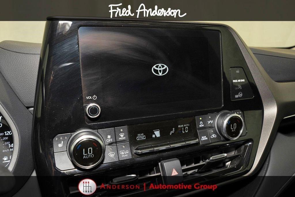 used 2023 Toyota Highlander car, priced at $37,554
