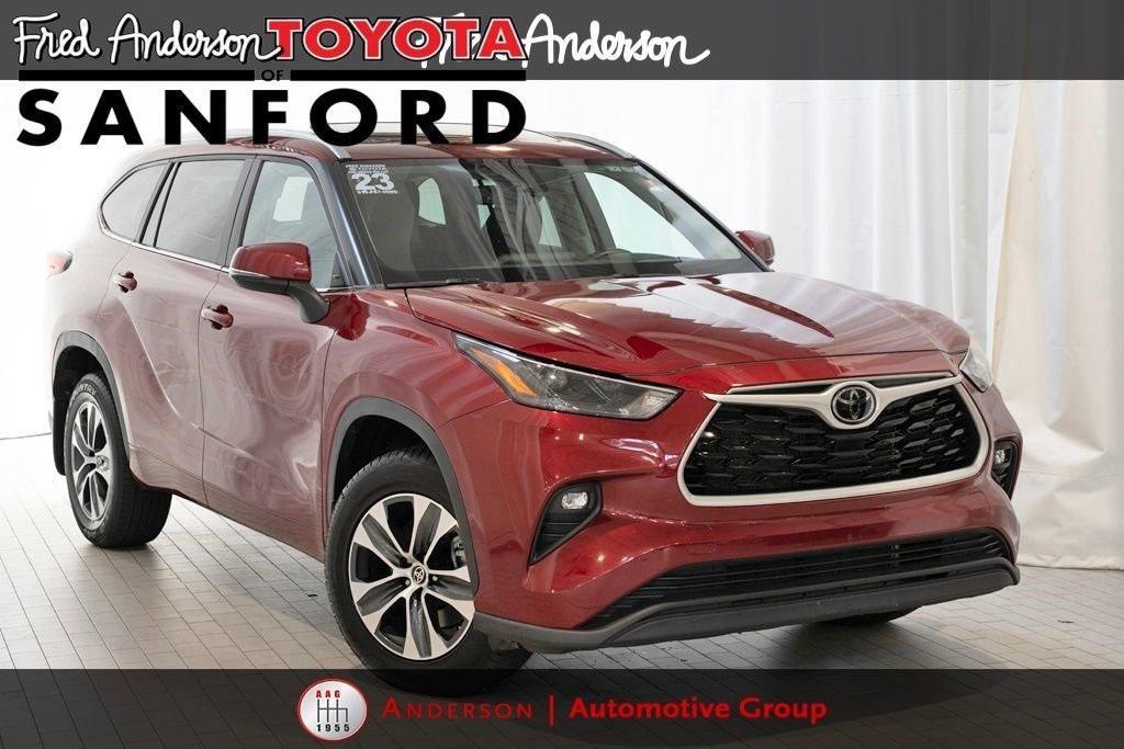 used 2023 Toyota Highlander car, priced at $37,554