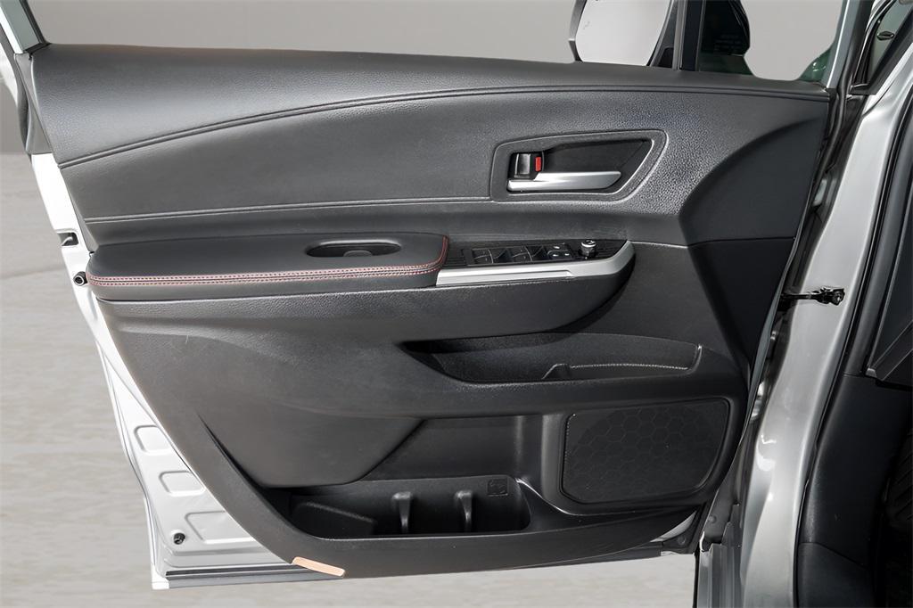 used 2025 Toyota Sienna car, priced at $50,578