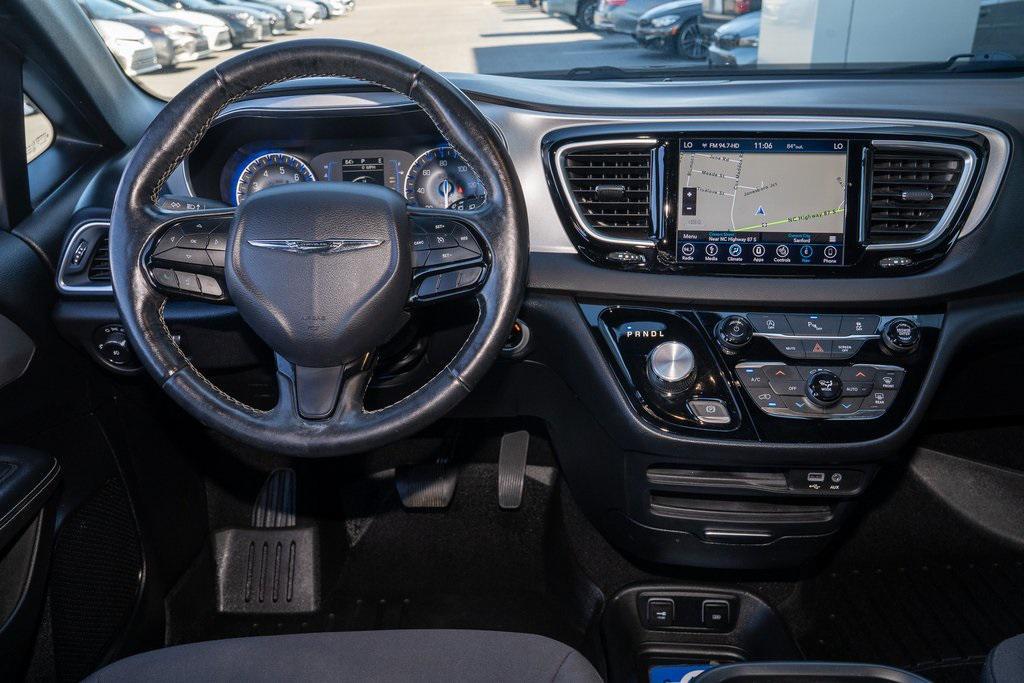 used 2019 Chrysler Pacifica car, priced at $15,605