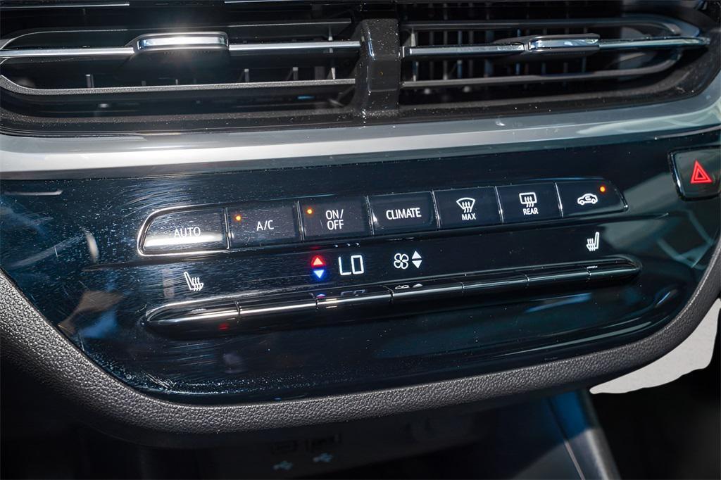 used 2024 Buick Envista car, priced at $27,911