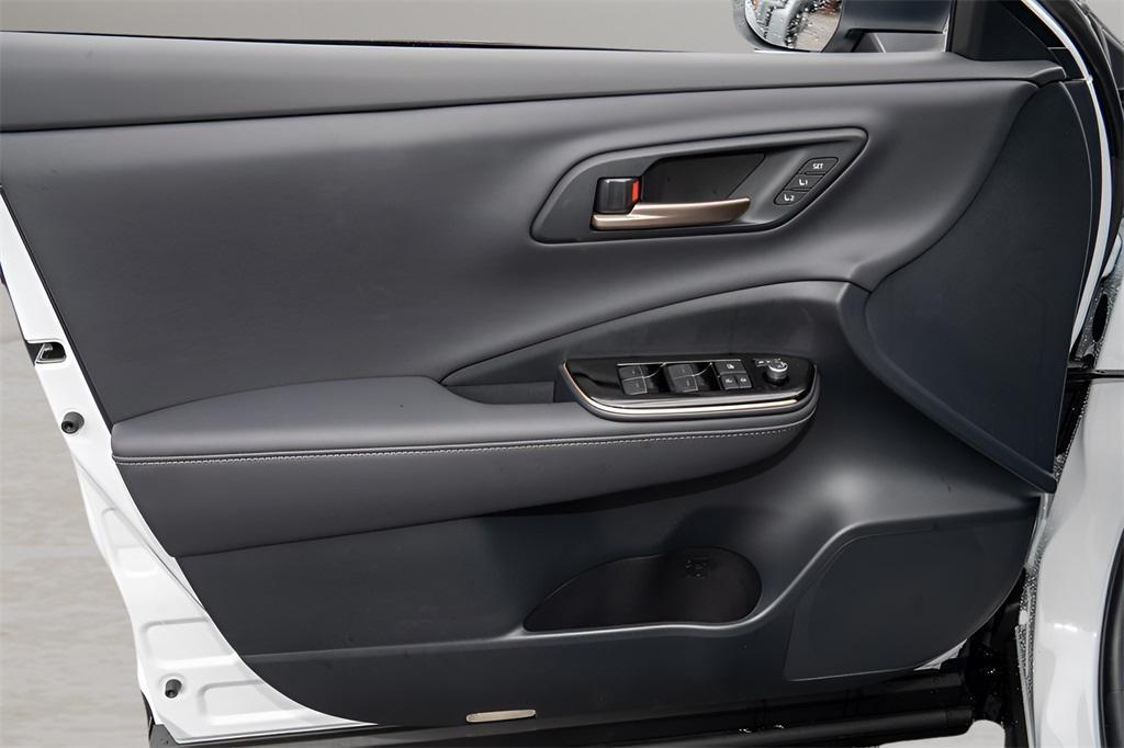 new 2025 Toyota Crown Signia car, priced at $47,497