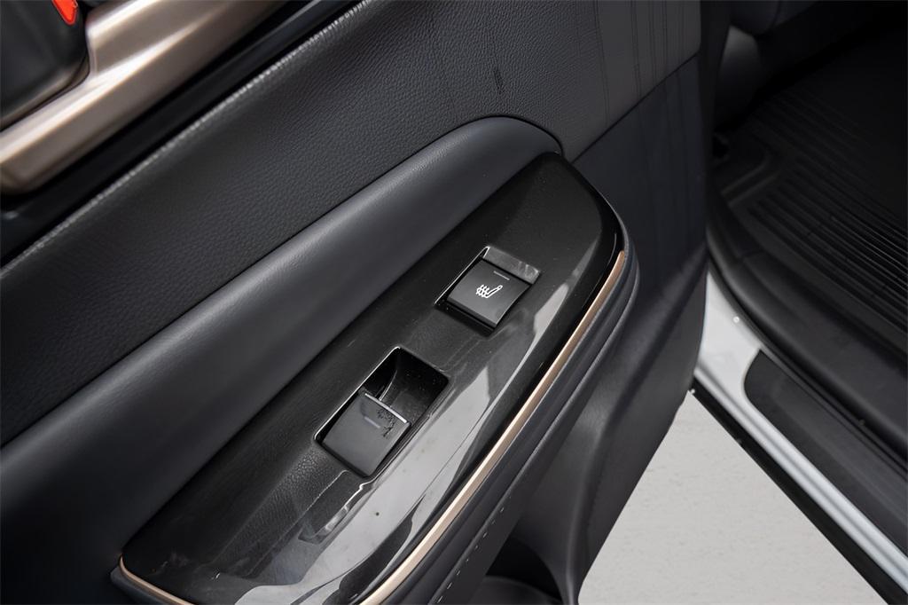 new 2025 Toyota Crown Signia car, priced at $47,497