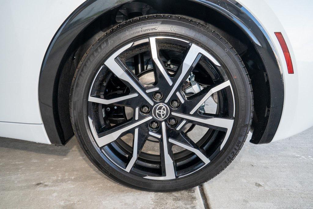 new 2026 Toyota Prius Plug-In Hybrid car, priced at $36,770