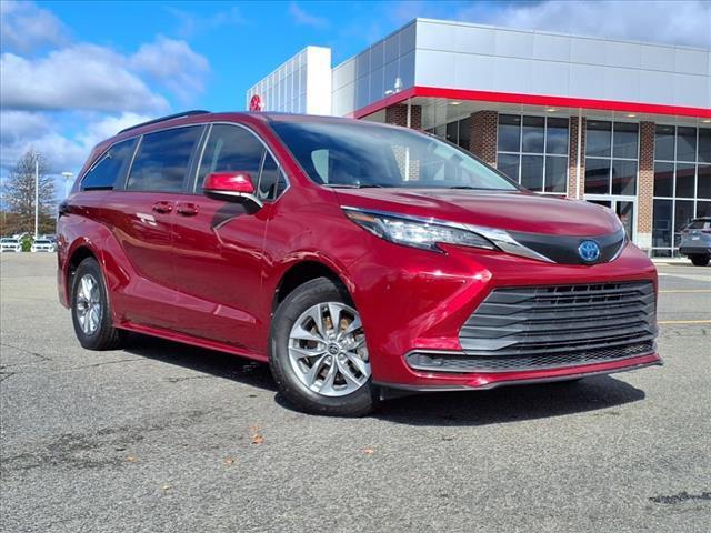 used 2022 Toyota Sienna car, priced at $40,245