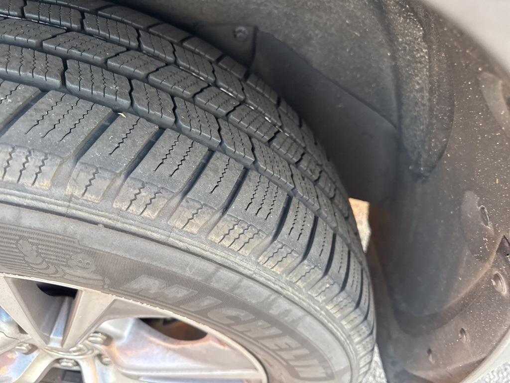 used 2014 Toyota Highlander car, priced at $17,004