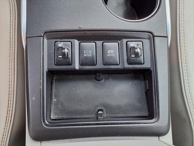 used 2015 Toyota Camry Hybrid car, priced at $14,655