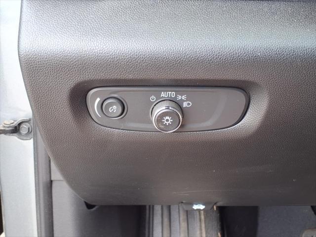 used 2023 Chevrolet Traverse car, priced at $29,655