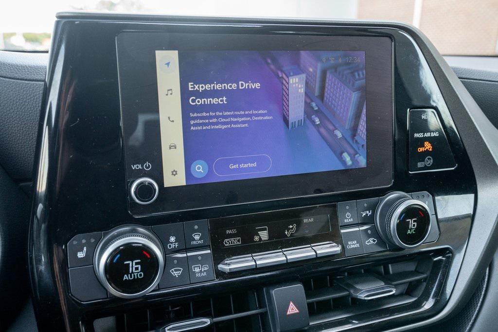 used 2023 Toyota Highlander car, priced at $38,418