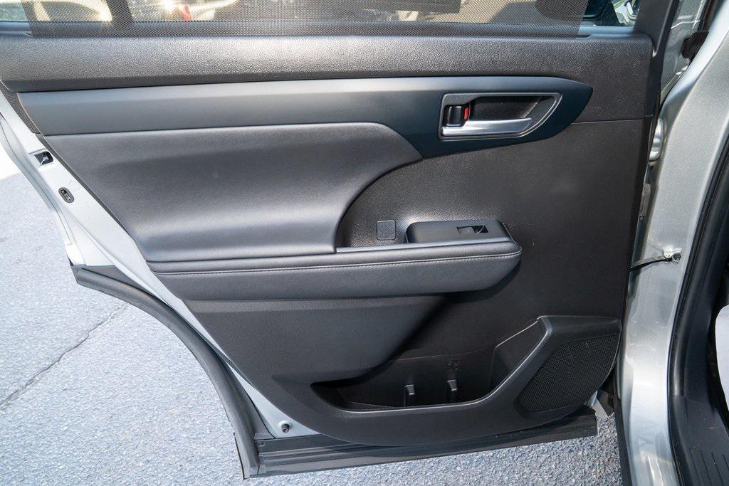 used 2023 Toyota Highlander car, priced at $38,418