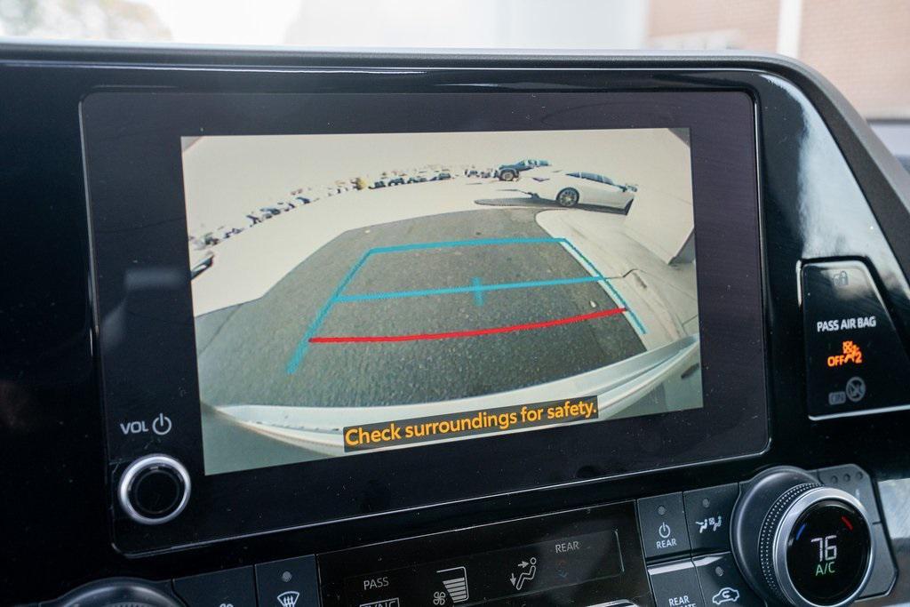 used 2023 Toyota Highlander car, priced at $38,418