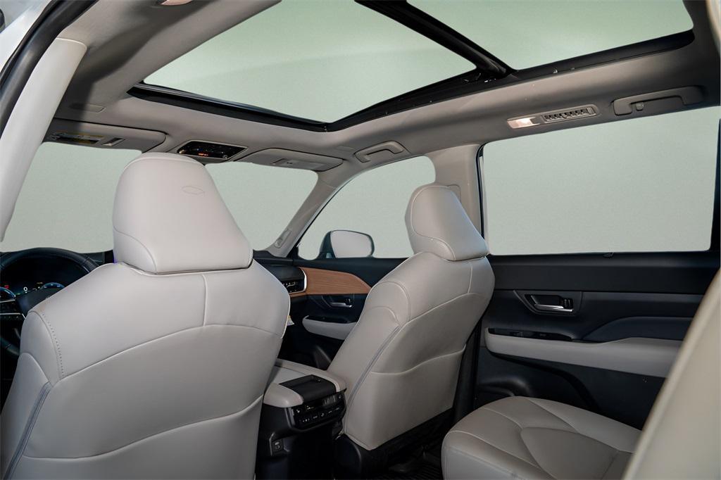 used 2025 Toyota Grand Highlander car, priced at $56,865