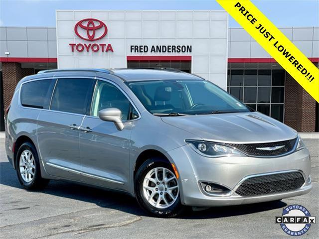 used 2020 Chrysler Pacifica car, priced at $15,591