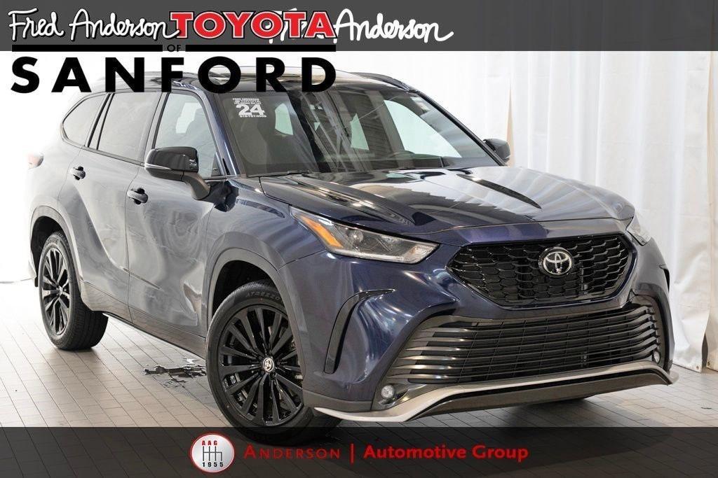 used 2024 Toyota Highlander car, priced at $41,026