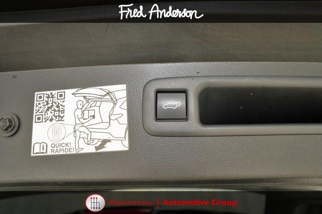 used 2024 Toyota Highlander car, priced at $41,026