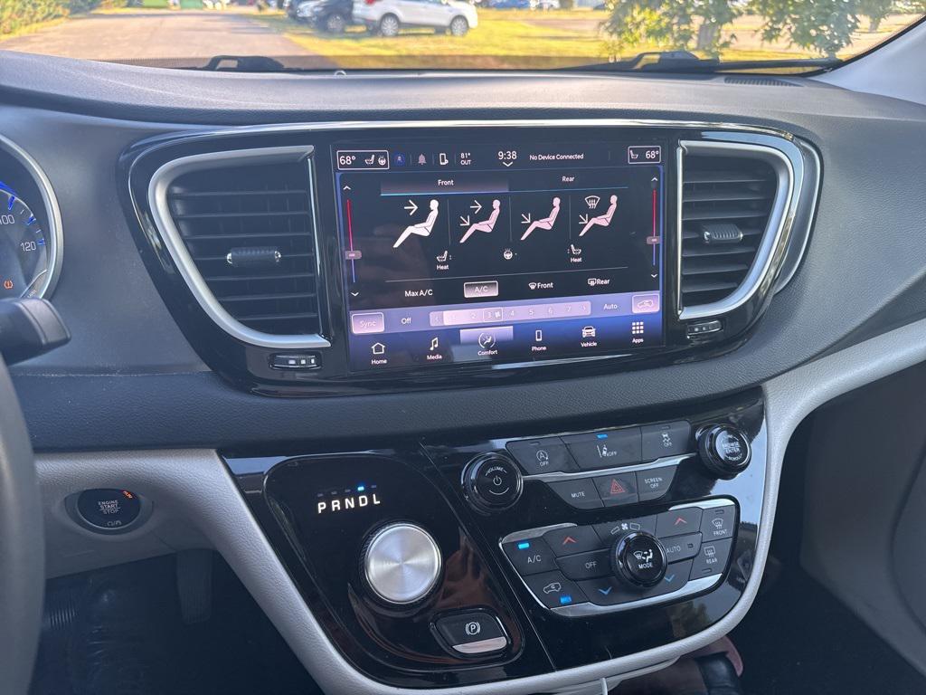 used 2022 Chrysler Pacifica car, priced at $20,110
