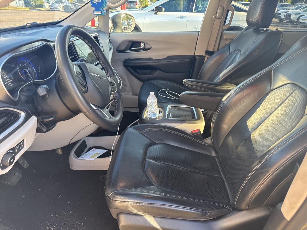 used 2022 Chrysler Pacifica car, priced at $20,110