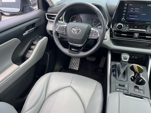 used 2020 Toyota Highlander car, priced at $32,545