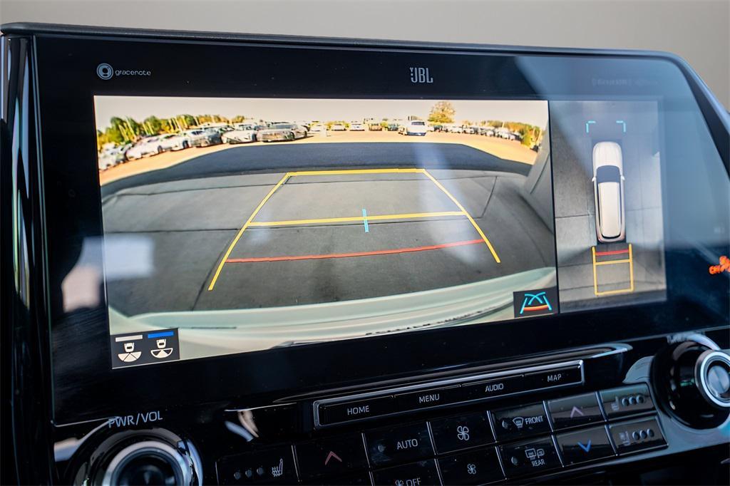 used 2022 Toyota Highlander Hybrid car, priced at $39,032