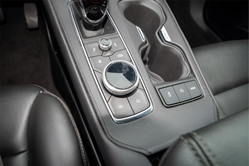 used 2024 Cadillac XT4 car, priced at $29,601