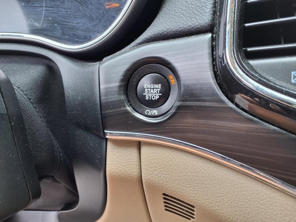 used 2021 Jeep Grand Cherokee car, priced at $24,075