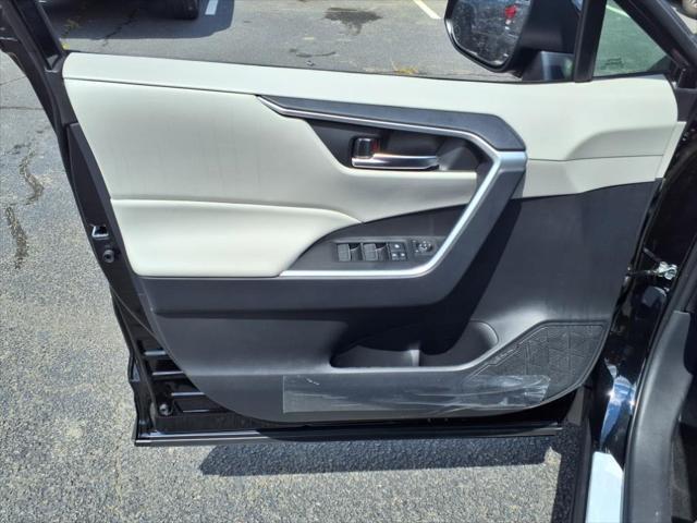 new 2025 Toyota RAV4 car, priced at $37,667