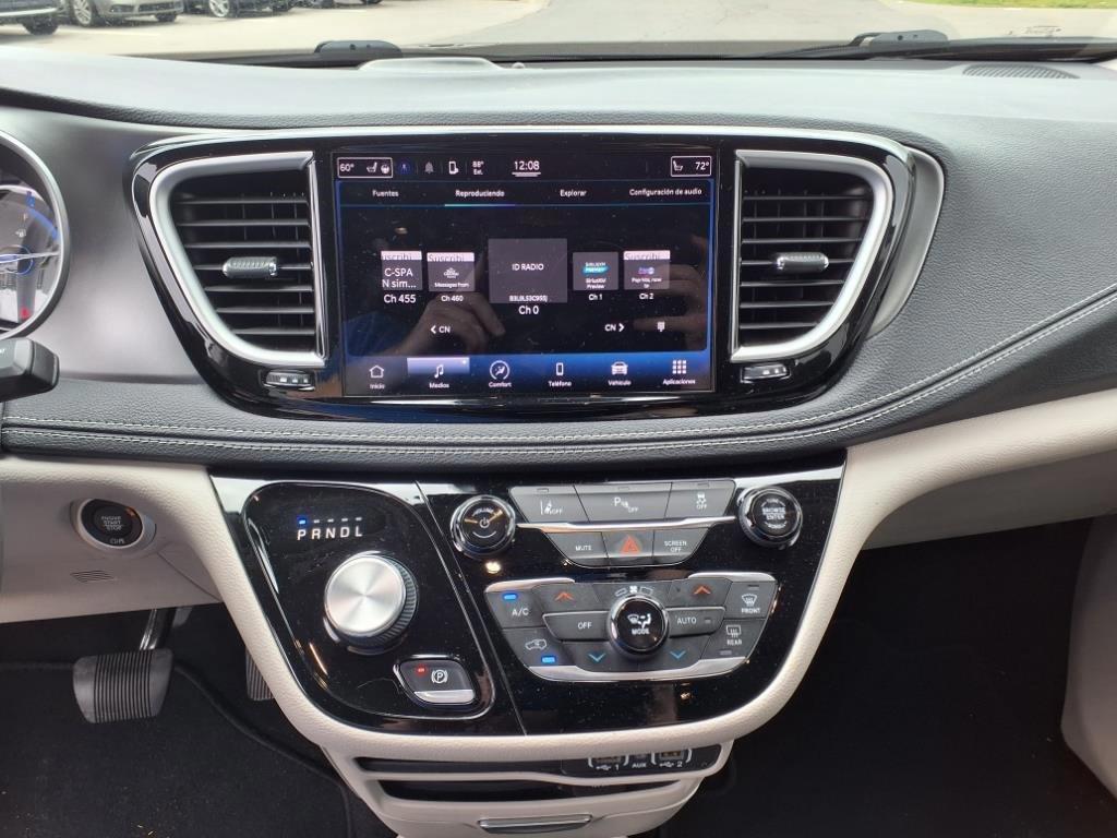 used 2022 Chrysler Pacifica Hybrid car, priced at $21,593