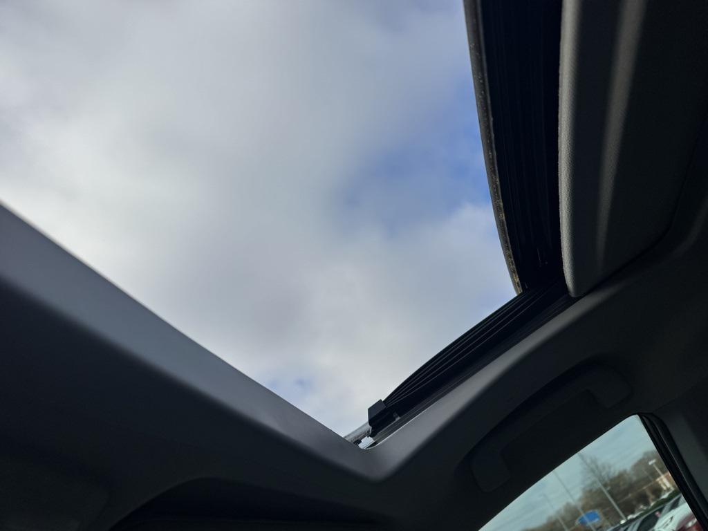 used 2016 Toyota Sienna car, priced at $13,103