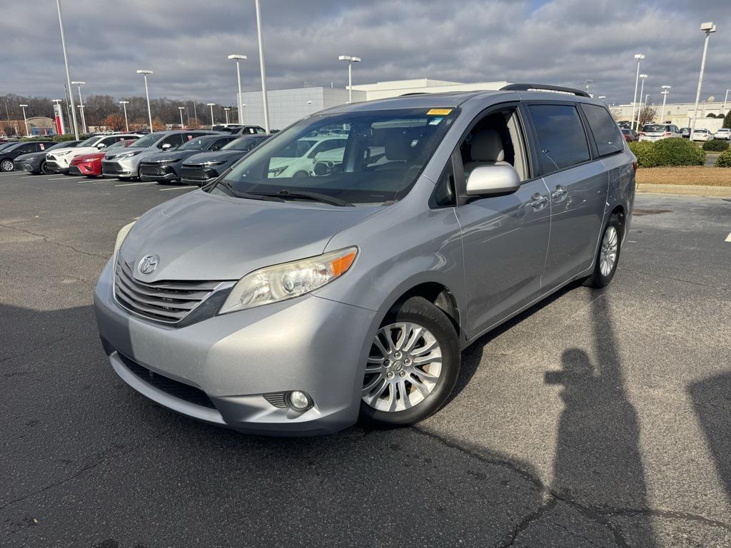 used 2016 Toyota Sienna car, priced at $13,103