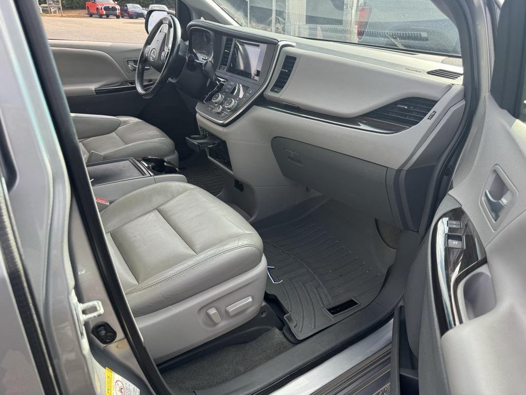 used 2016 Toyota Sienna car, priced at $13,103