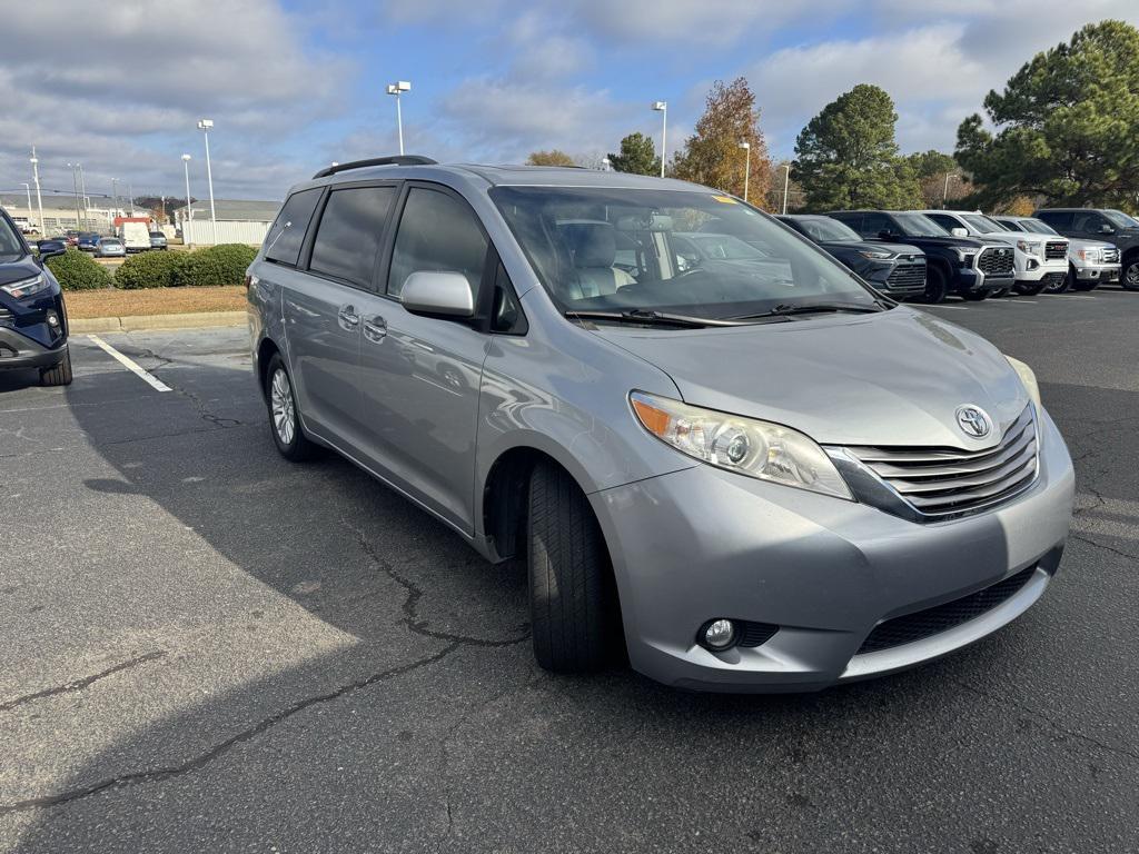 used 2016 Toyota Sienna car, priced at $13,103