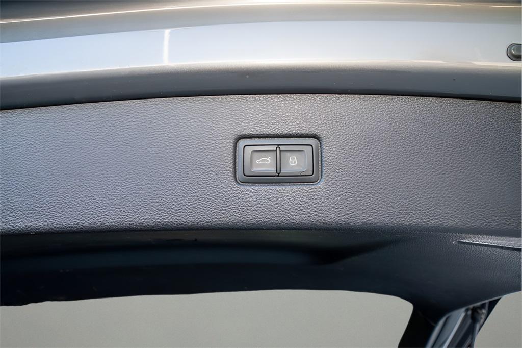 used 2017 Audi Q7 car, priced at $15,413