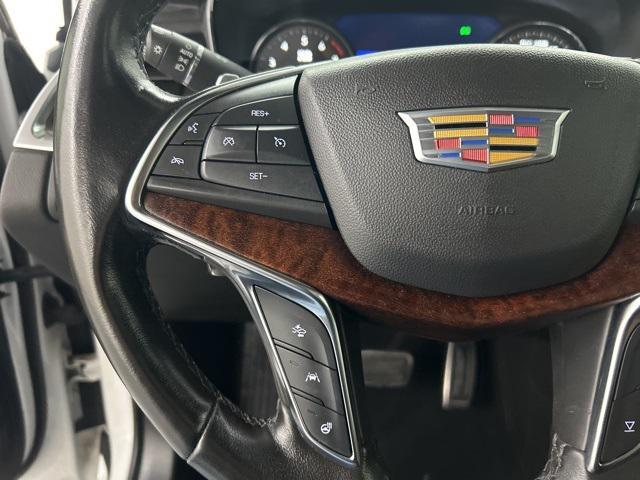 used 2022 Cadillac XT5 car, priced at $33,494